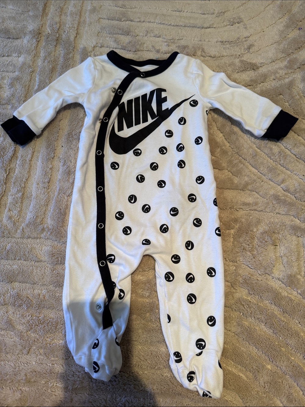 Nike White and Black Infant Footie One-Piece